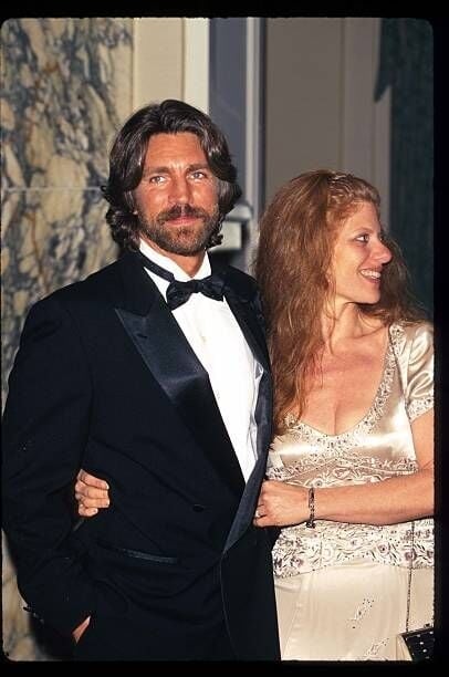 305446 01: Actor Eric Roberts stands with his wife Eliza June 14, 1997 in New York City. John Travolta and his wife Kelly Preston were honored as Man and Woman of the Year by the New York Friars Club. (Photo by Evan Agostini/Liaison)