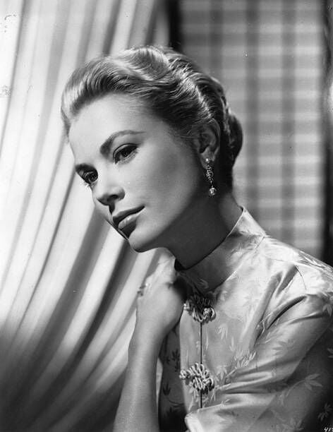 American actress Grace (Patricia) Kelly, later Princess Grace of Monaco (1929 - 1982).    (Photo by Keystone/Getty Images)