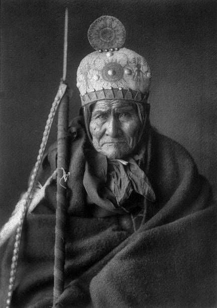 UNSPECIFIED - FEBRUARY 15:  Geronimo (1829-1909) Apache leader, 1905, photo by Edward S. Curtis  (Photo by Apic/Getty Images)