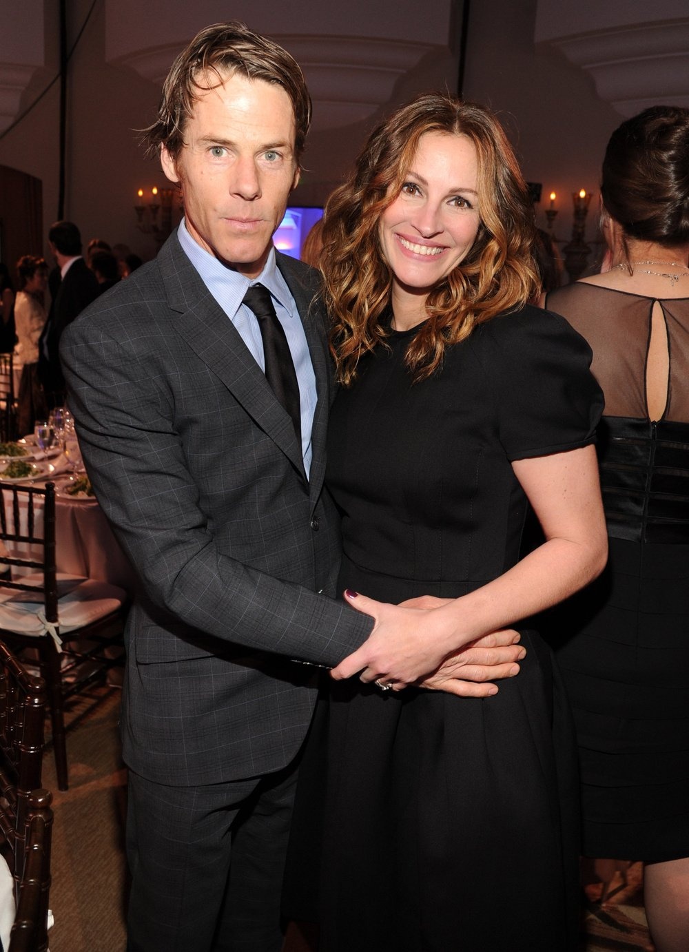 BEVERLY HILLS, CA - JANUARY 11:  Danny Moder and Julia Roberts attend  the 3rd annual Sean Penn & Friends HELP HAITI HOME Gala benefiting J/P HRO presented by Giorgio Armani at Montage Beverly Hills on January 11, 2014 in Beverly Hills, California.  (Photo by Kevin Mazur/Getty Images for J/P Haitian Relief Organization)