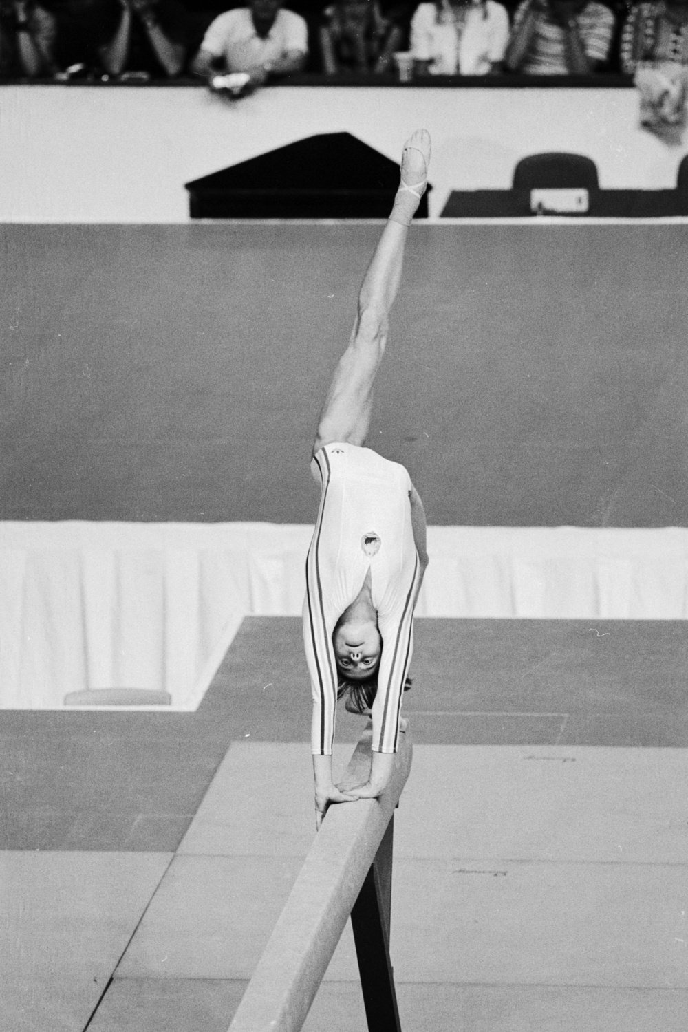 22nd July 1976: Romanian gymnast Nadia Comaneci during her medal winning performance on the beam in the Montreal Olympics. (Photo by Express/Express/Getty Images)
