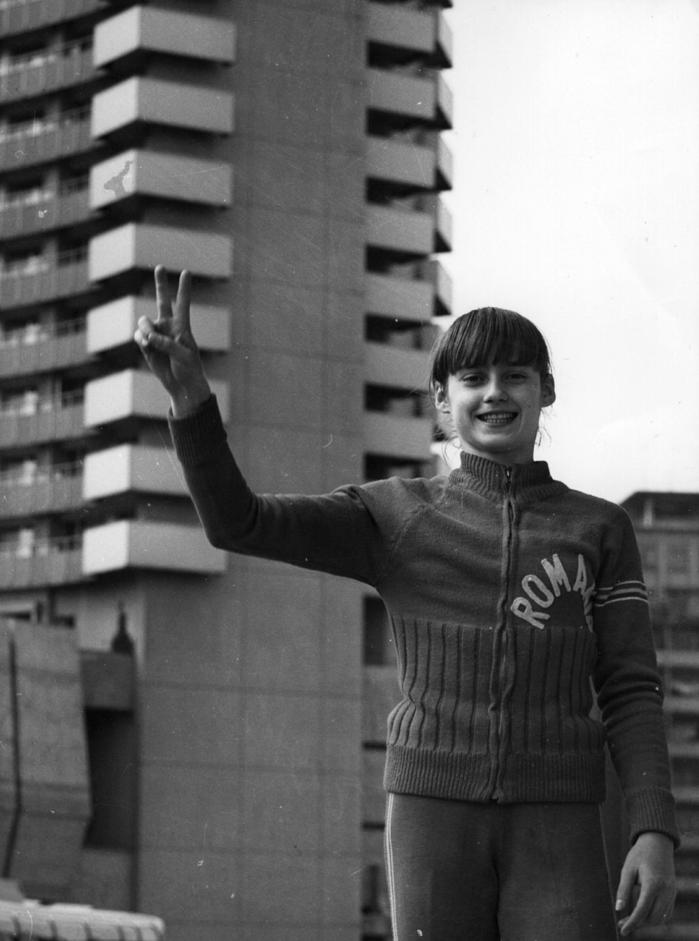 1976: Romanian gymnast Nadia Comaneci, famed for her consistently perfect scoring, at the 1976 Montreal Olympics. (Photo by Hulton Archive/Getty Images)